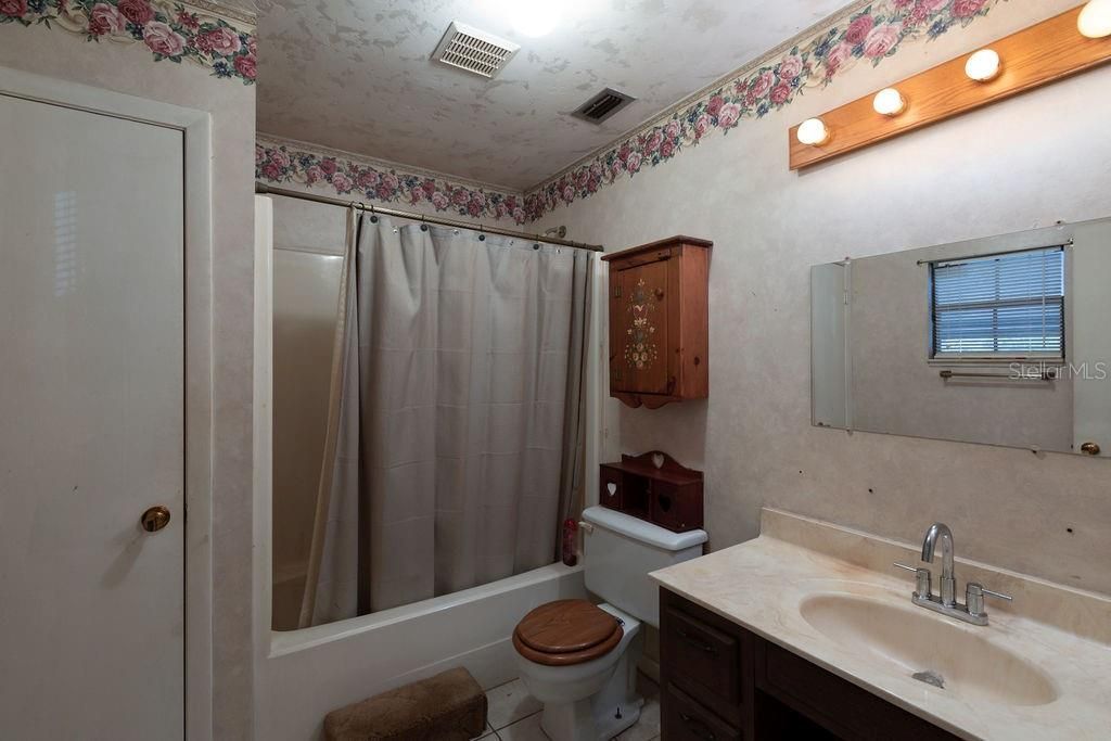 16064 SW County Road 235, Brooker, FL 32622 Photo