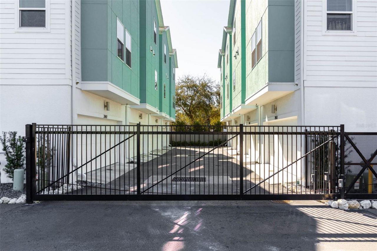 2843 1st Avenue S, Saint Petersburg, FL 33712 Photo