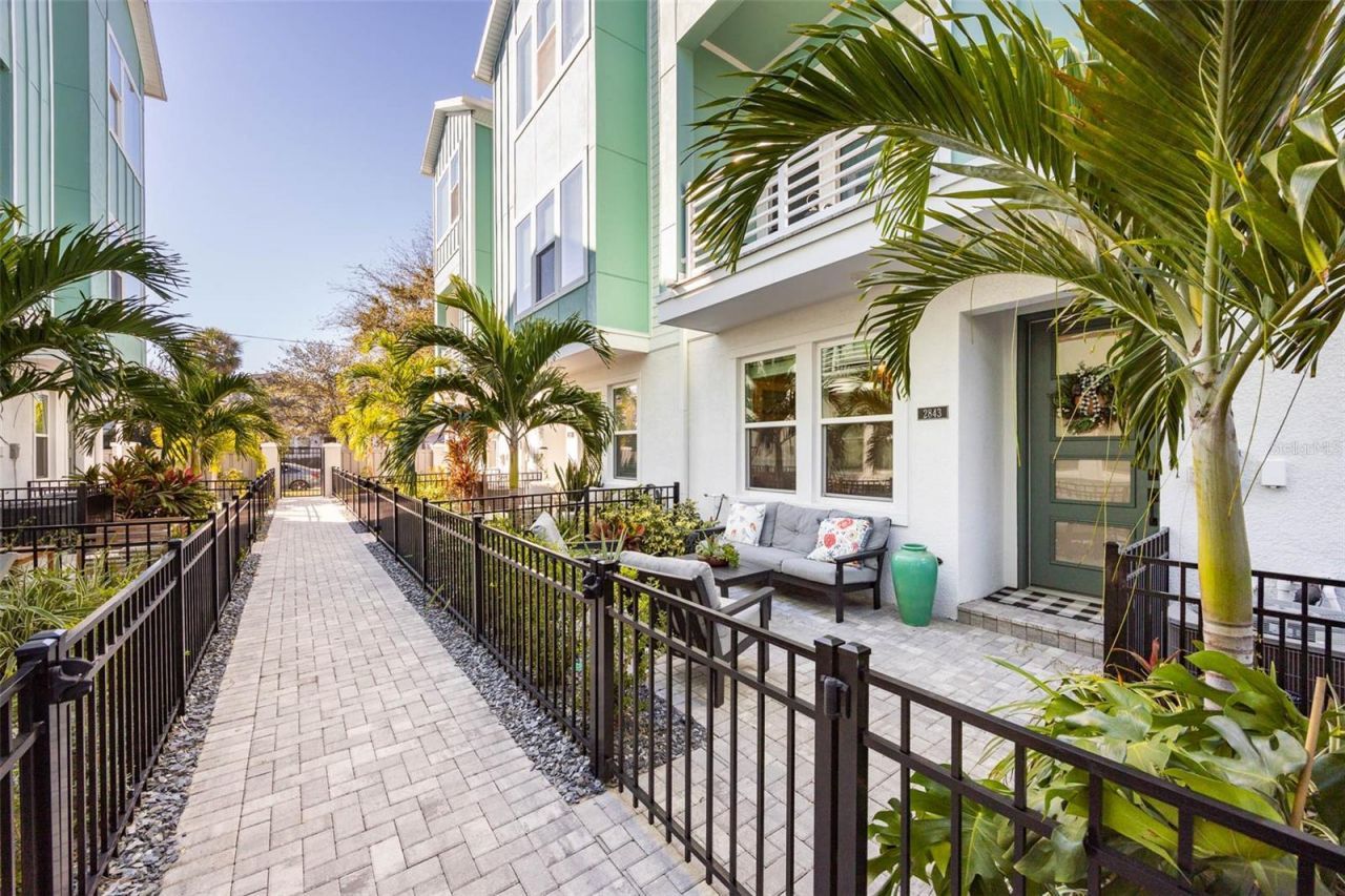 2843 1st Avenue S, Saint Petersburg, FL 33712 Photo