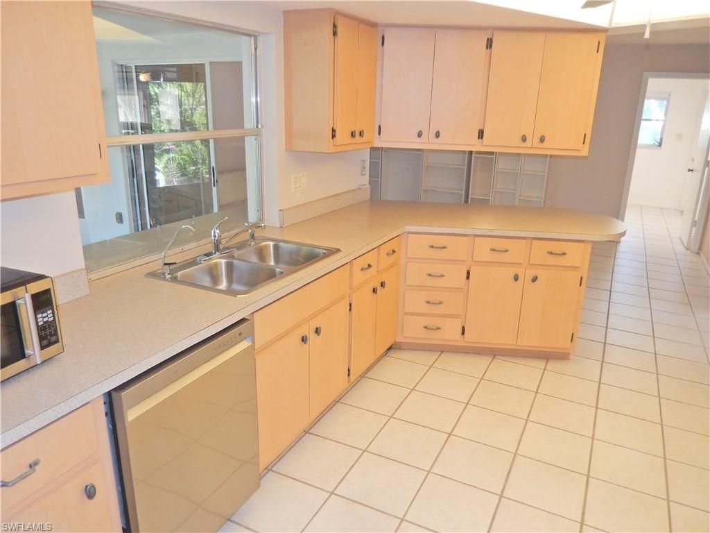 229 SE 46th Ln, Cape Coral, FL 33904 Photo