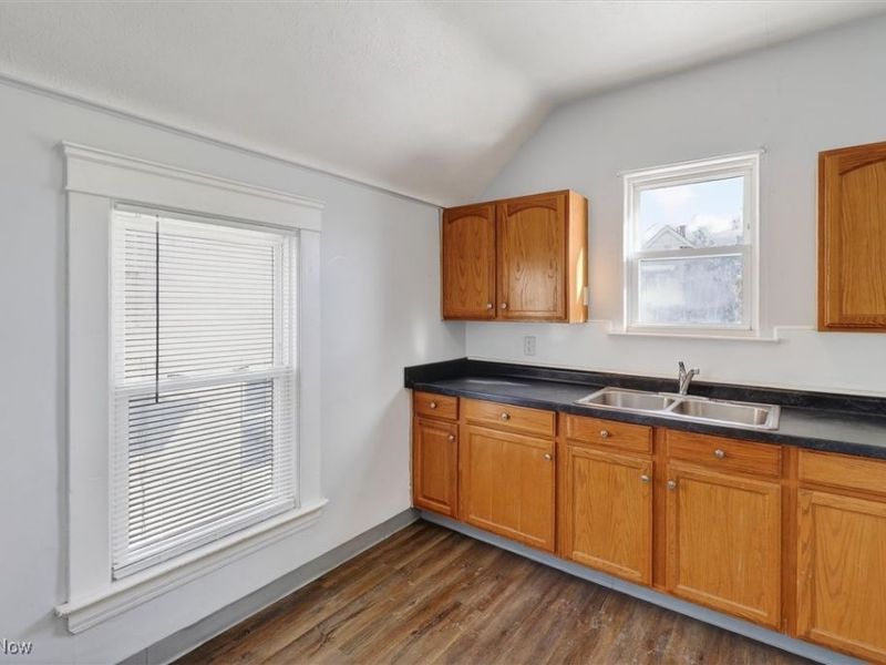 3343 W 84th Street, Cleveland, OH 44102 Photo 8