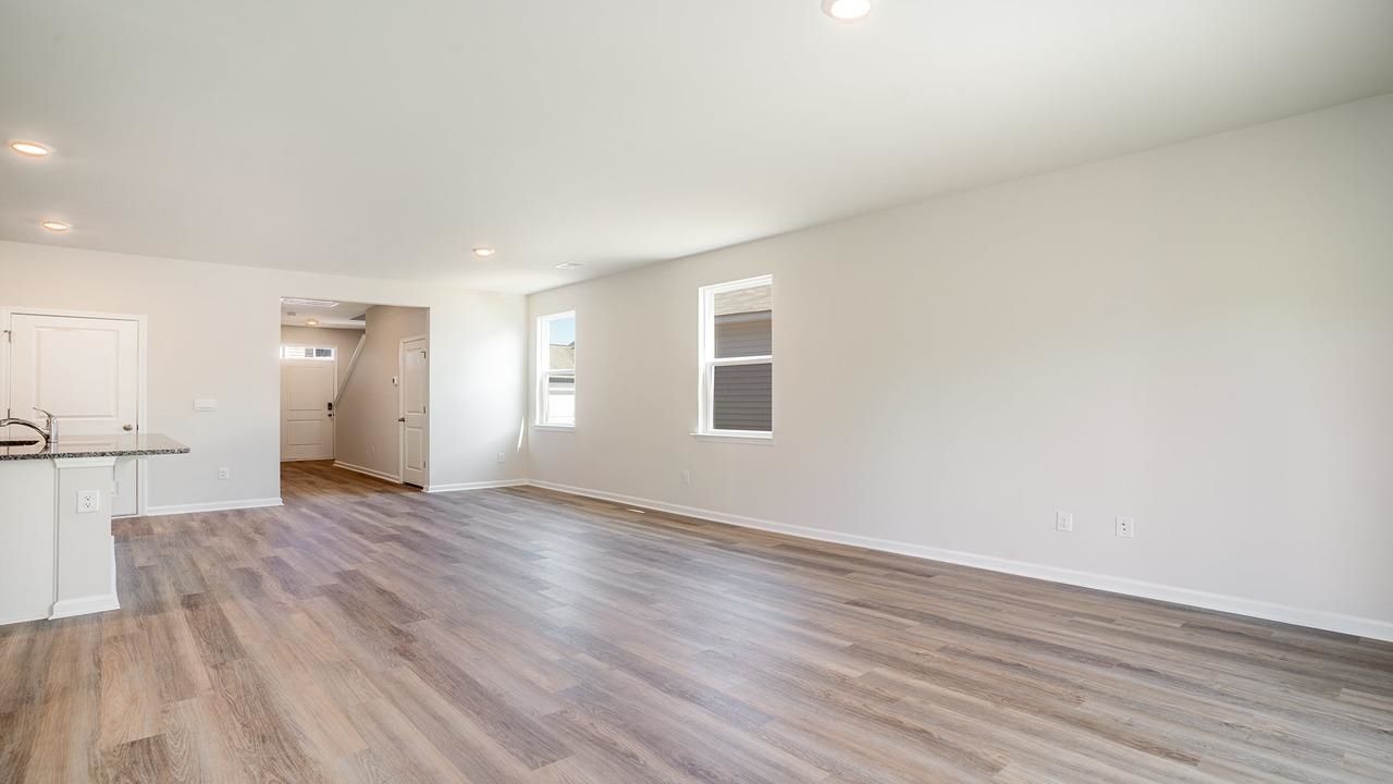 283 Long Beard Way Photo 7