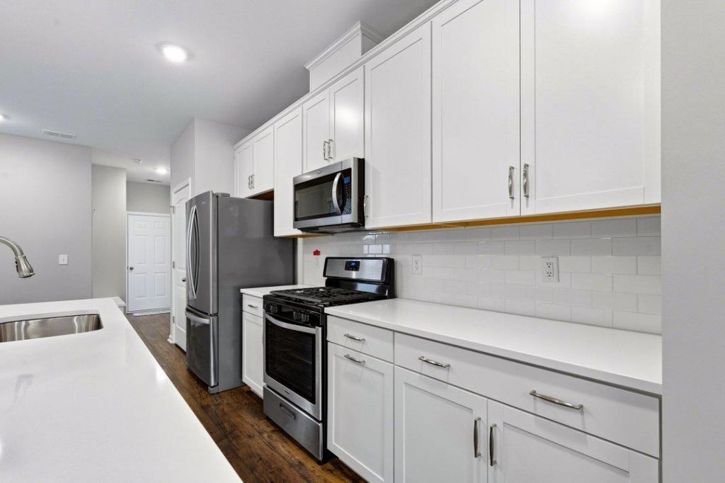 4032 Taranto Loop Photo 11