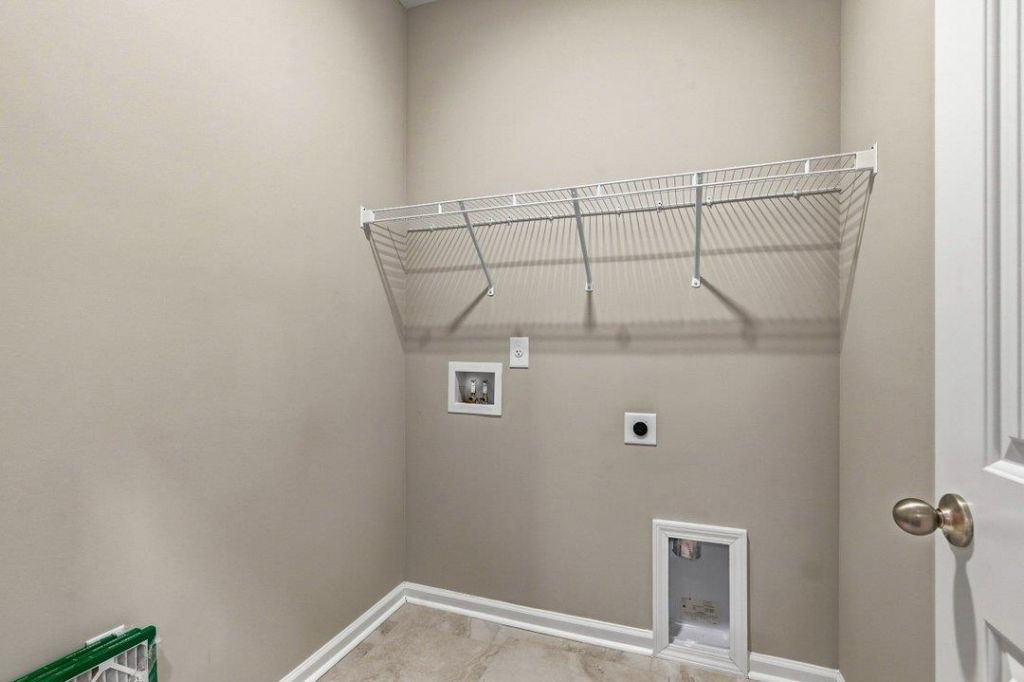 4032 Taranto Loop Photo 18