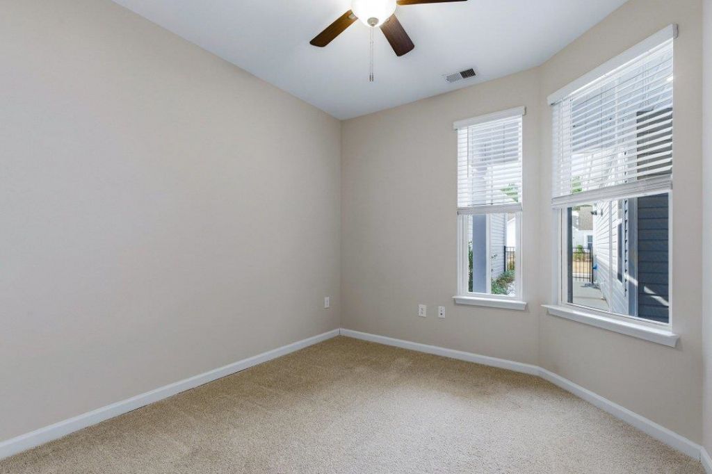 4032 Taranto Loop Photo 23