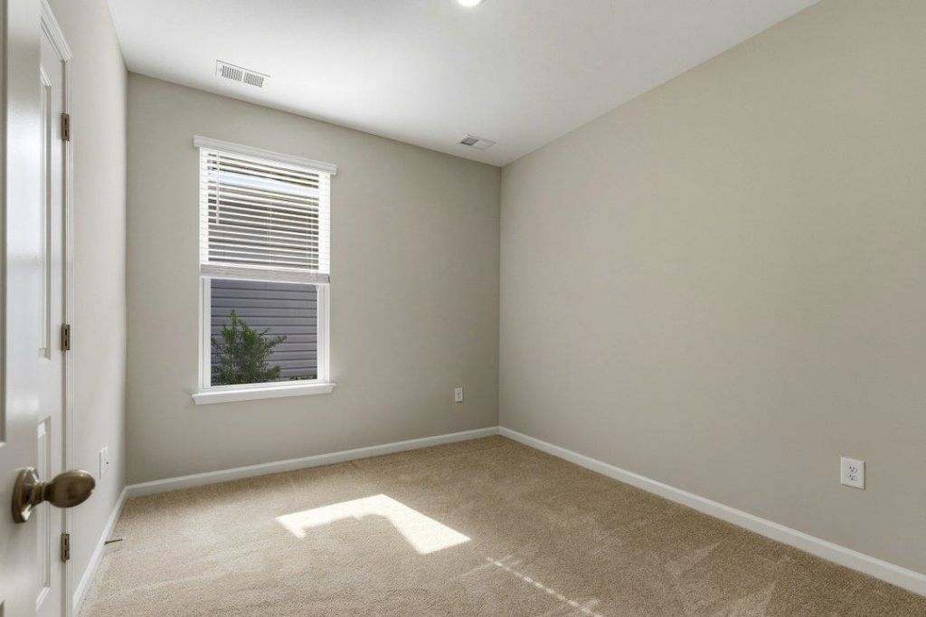 4032 Taranto Loop Photo 24