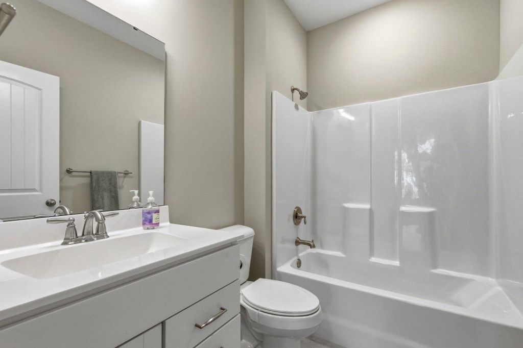 4032 Taranto Loop Photo 25