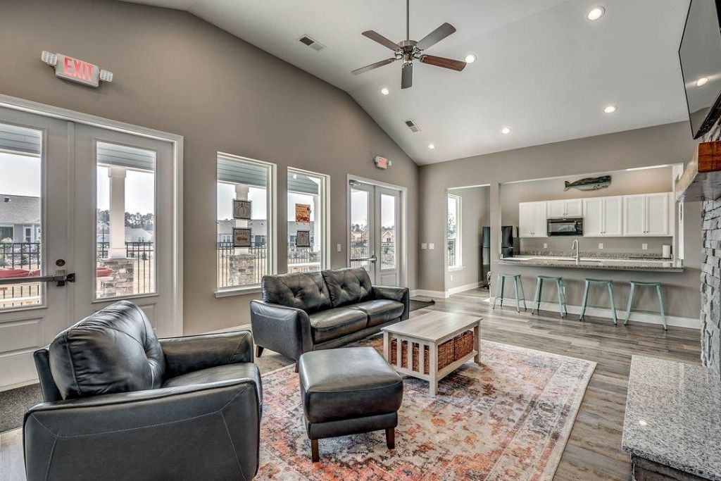 4032 Taranto Loop Photo 37