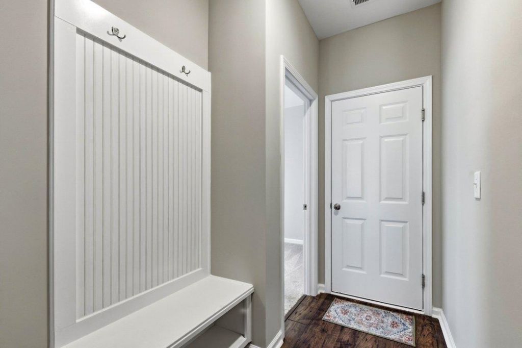 4032 Taranto Loop Photo 6