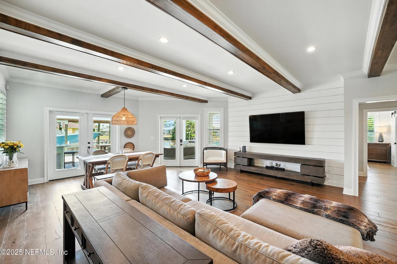 3367 Royal Palm Drive, Jacksonville, FL 32250 Photo