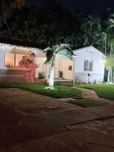 1643 Nethia Dr , Miami, FL 33133 Photo