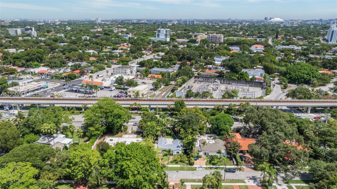 1643 Nethia Dr, Miami, FL 33133 Photo