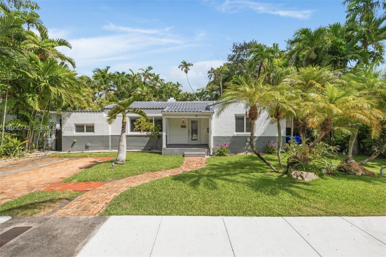 1643 Nethia Dr, Miami, FL 33133 Photo