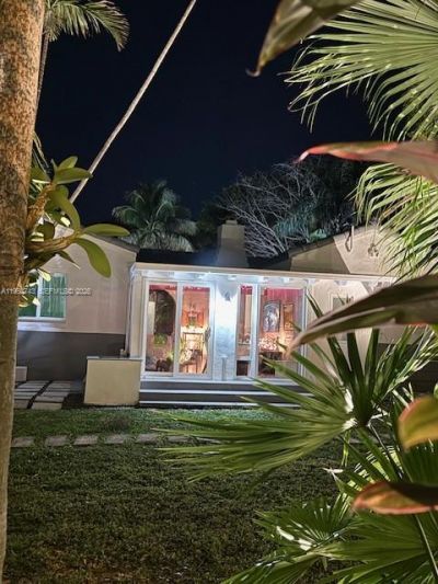 1643 Nethia Dr , Miami, FL 33133 Photo