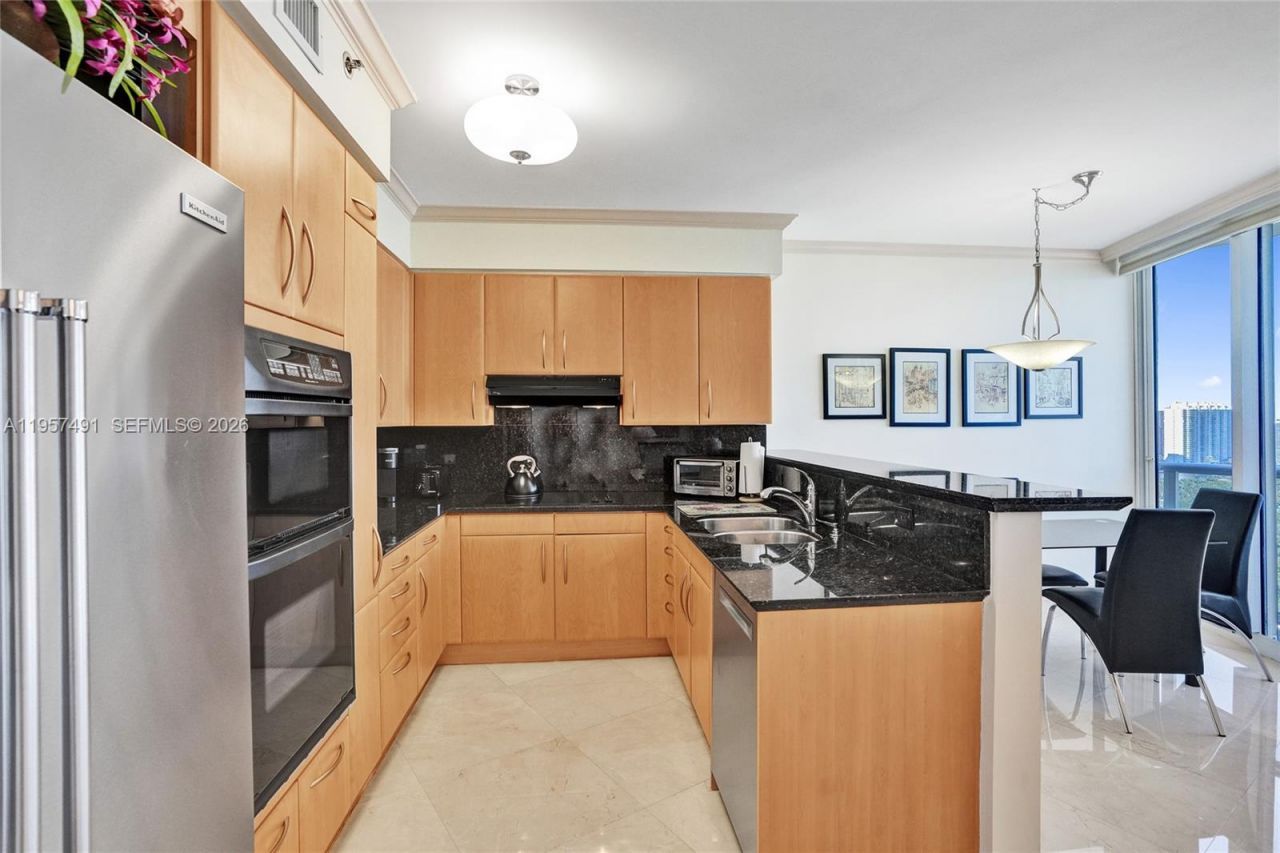 19333 Collins Ave , Unit 2502, Sunny Isles Beach, FL 33160 Photo