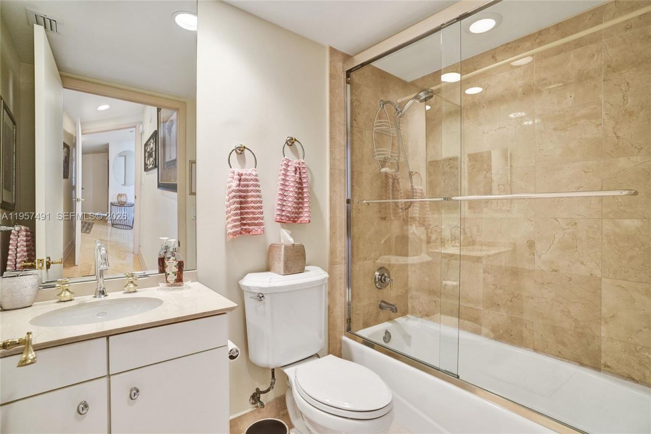 19333 Collins Ave , Unit 2502, Sunny Isles Beach, FL 33160 Photo