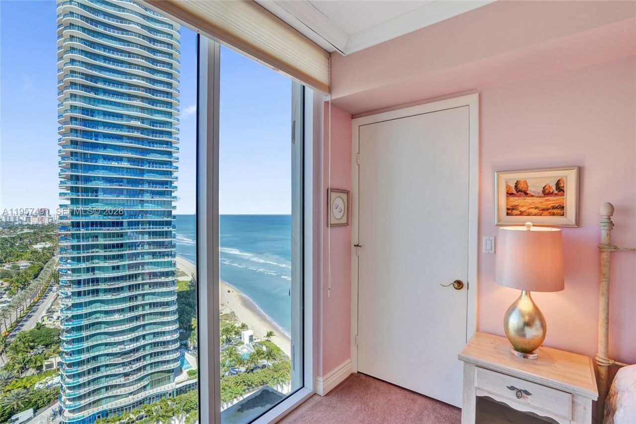 19333 Collins Ave , Unit 2502, Sunny Isles Beach, FL 33160 Photo