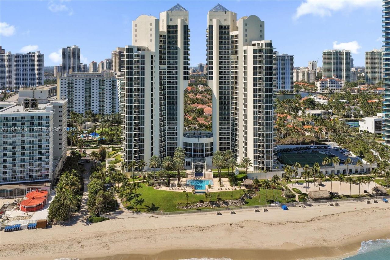 19333 Collins Ave , Unit 2502, Sunny Isles Beach, FL 33160 Photo