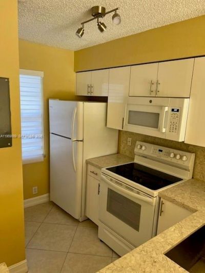 2226 N Cypress Bend Dr , Unit 210, Pompano Beach, FL 33069 Photo