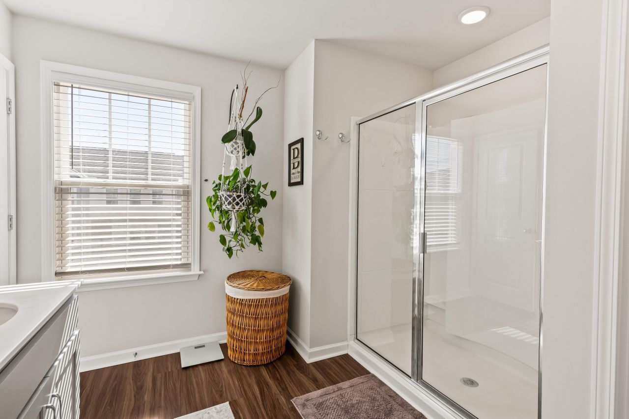 213 Winding River Drive Photo 24