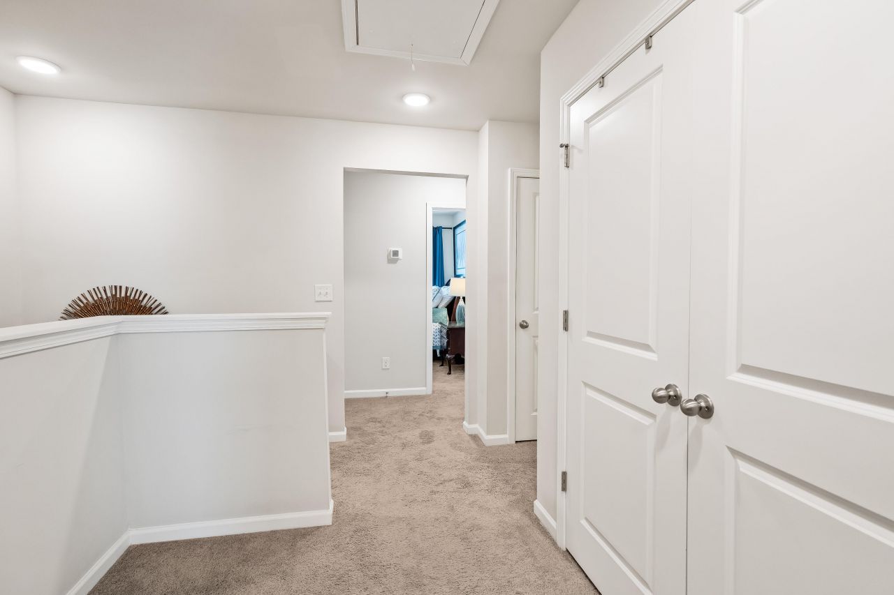 213 Winding River Drive Photo 26