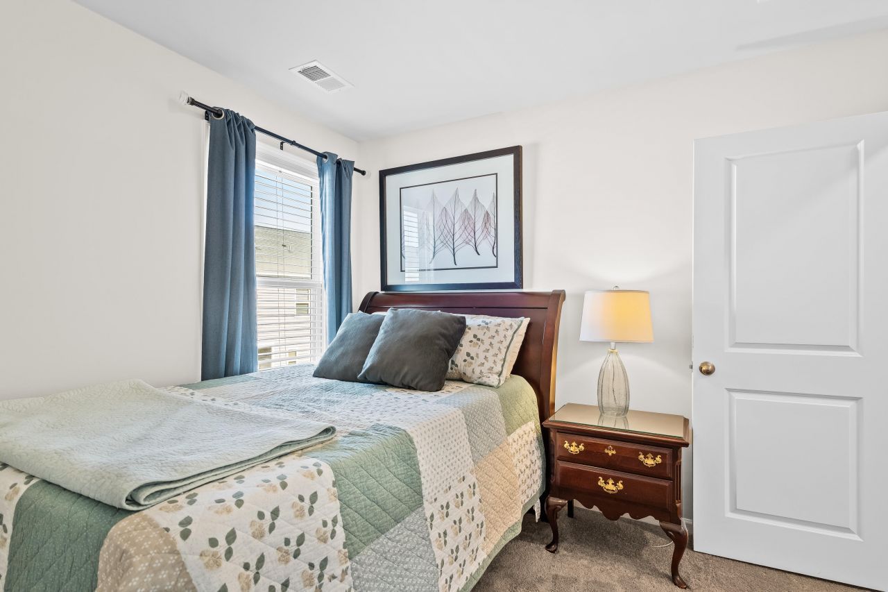 213 Winding River Drive Photo 31