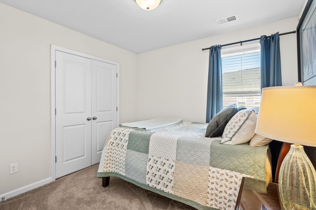 213 Winding River Drive Photo 32