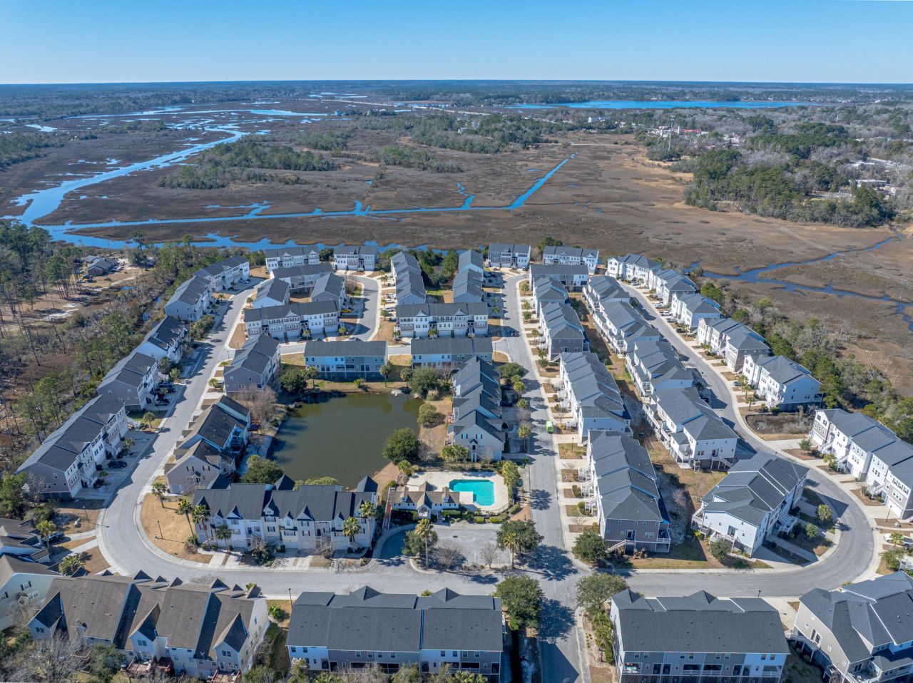 213 Winding River Drive Photo 40