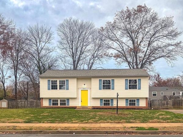 9212 LANDGREEN STREET, MANASSAS, VA 20110