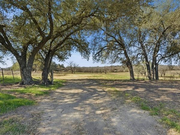 2375 FM 935, Chilton, TX 76632
