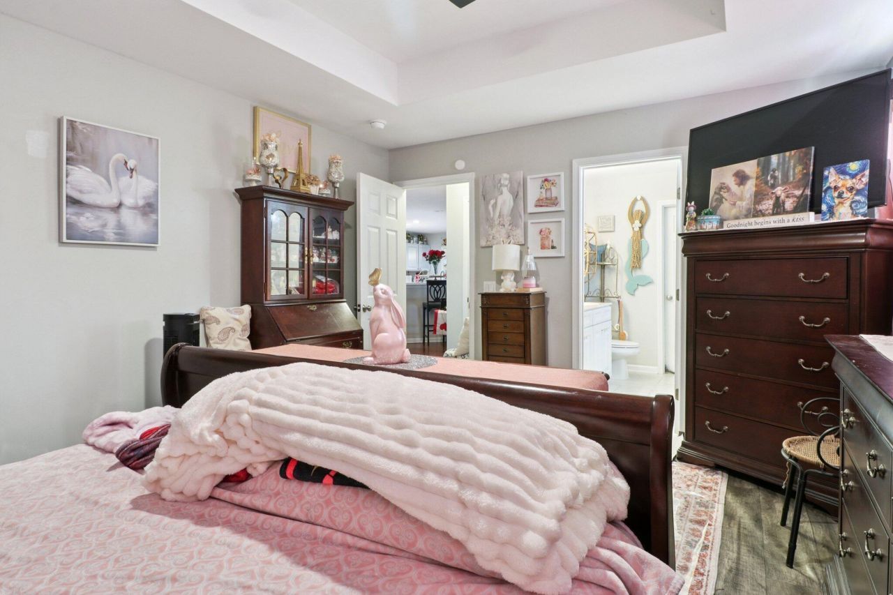 144 Crossings Boulevard Photo 14