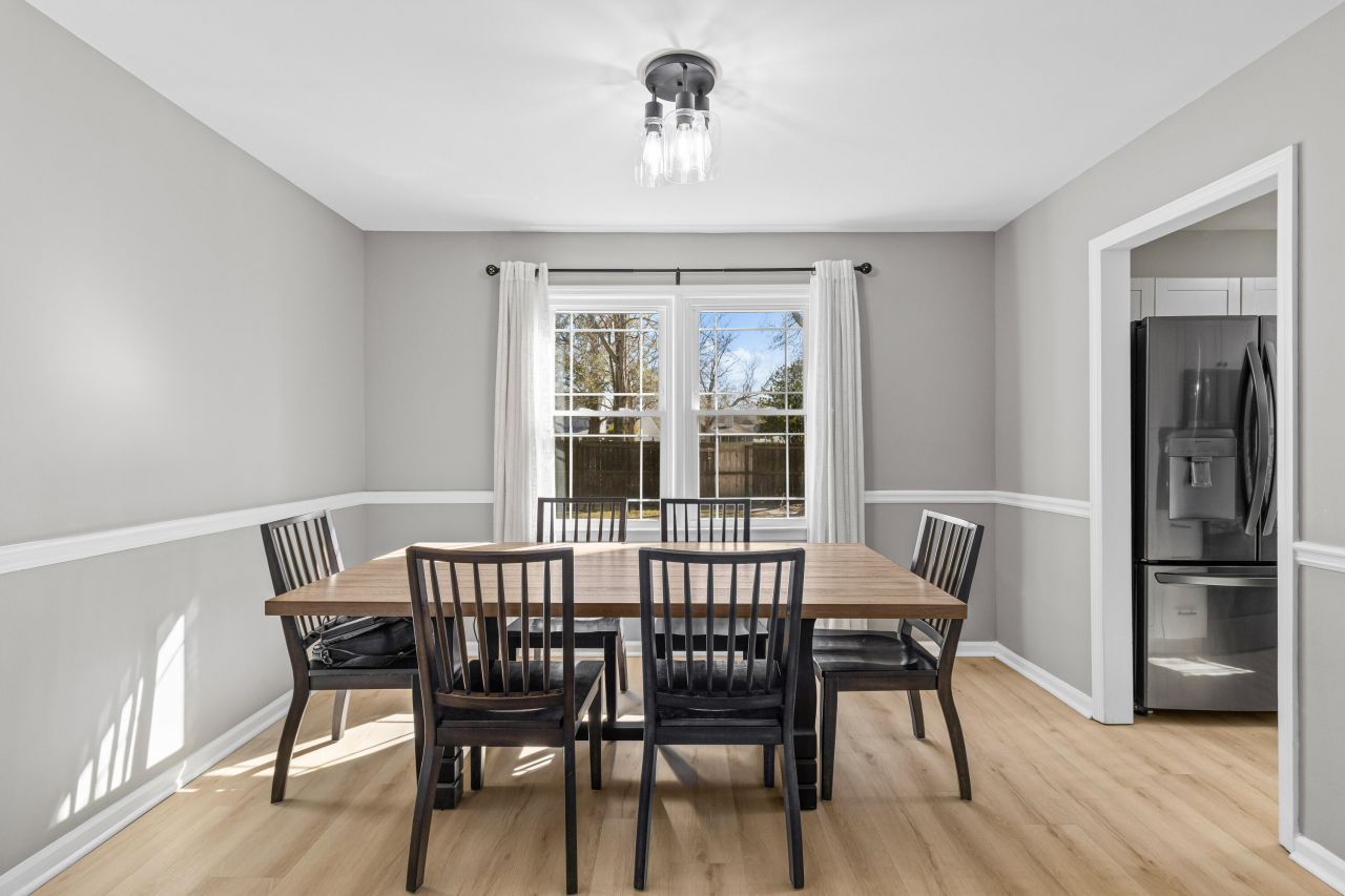 218 Hamlet Road Photo 15