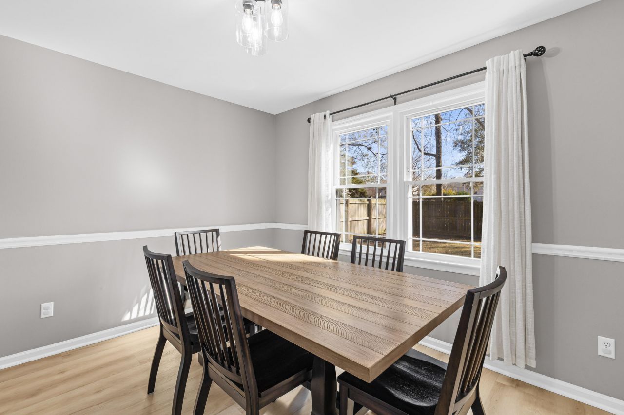 218 Hamlet Road Photo 16