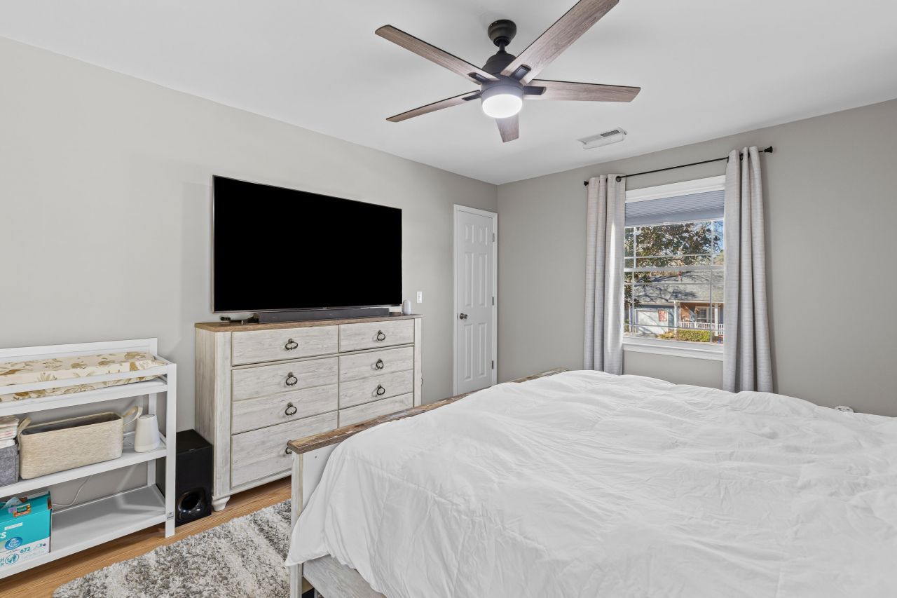 218 Hamlet Road Photo 23