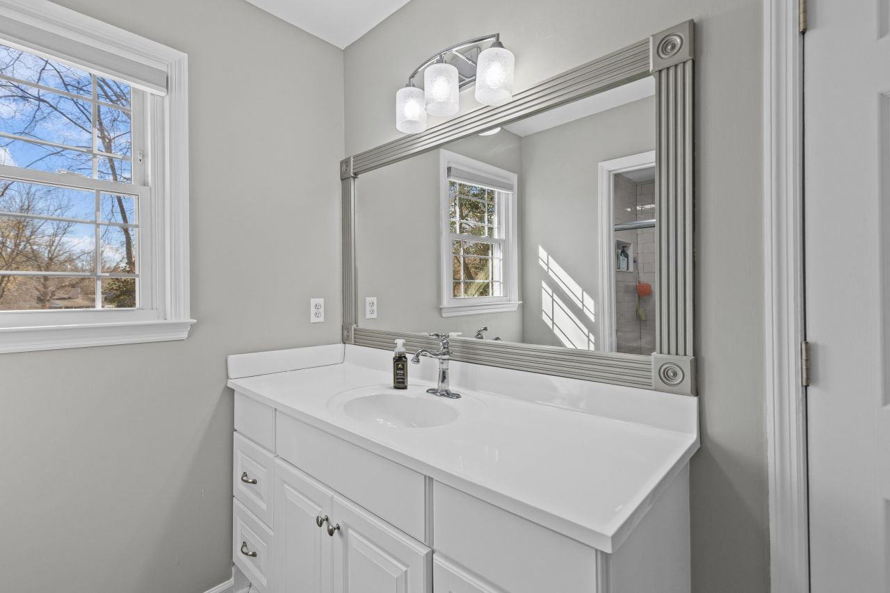 218 Hamlet Road Photo 25