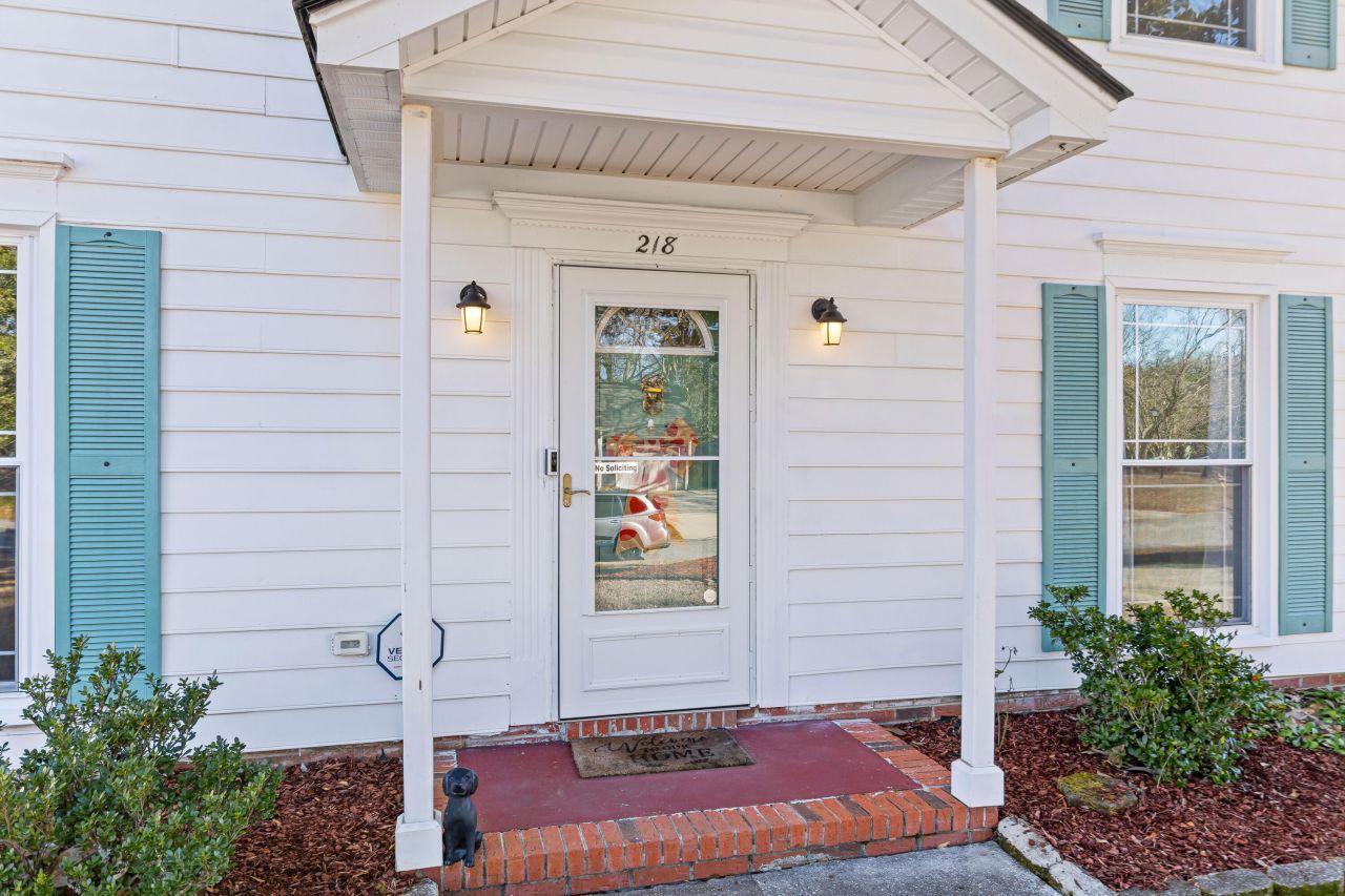 218 Hamlet Road Photo 3