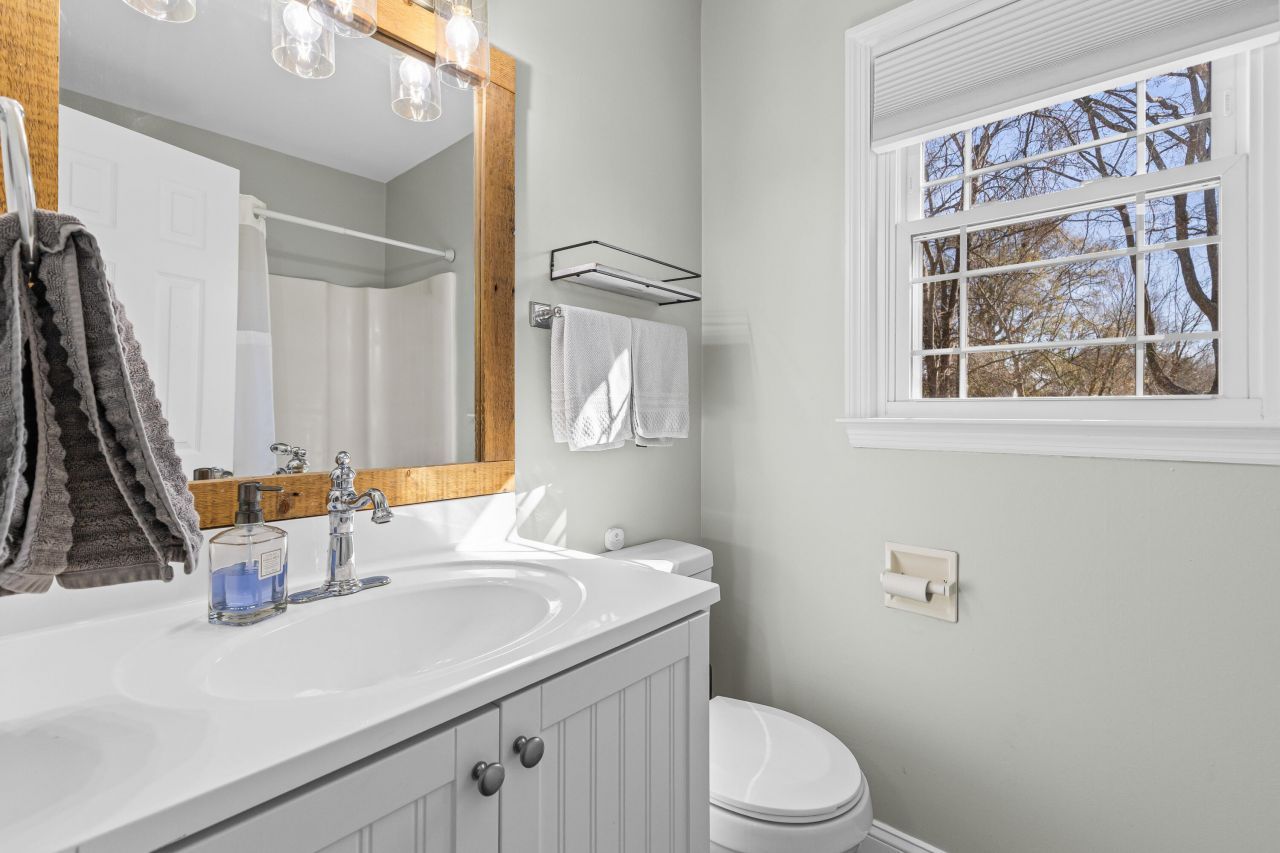 218 Hamlet Road Photo 31