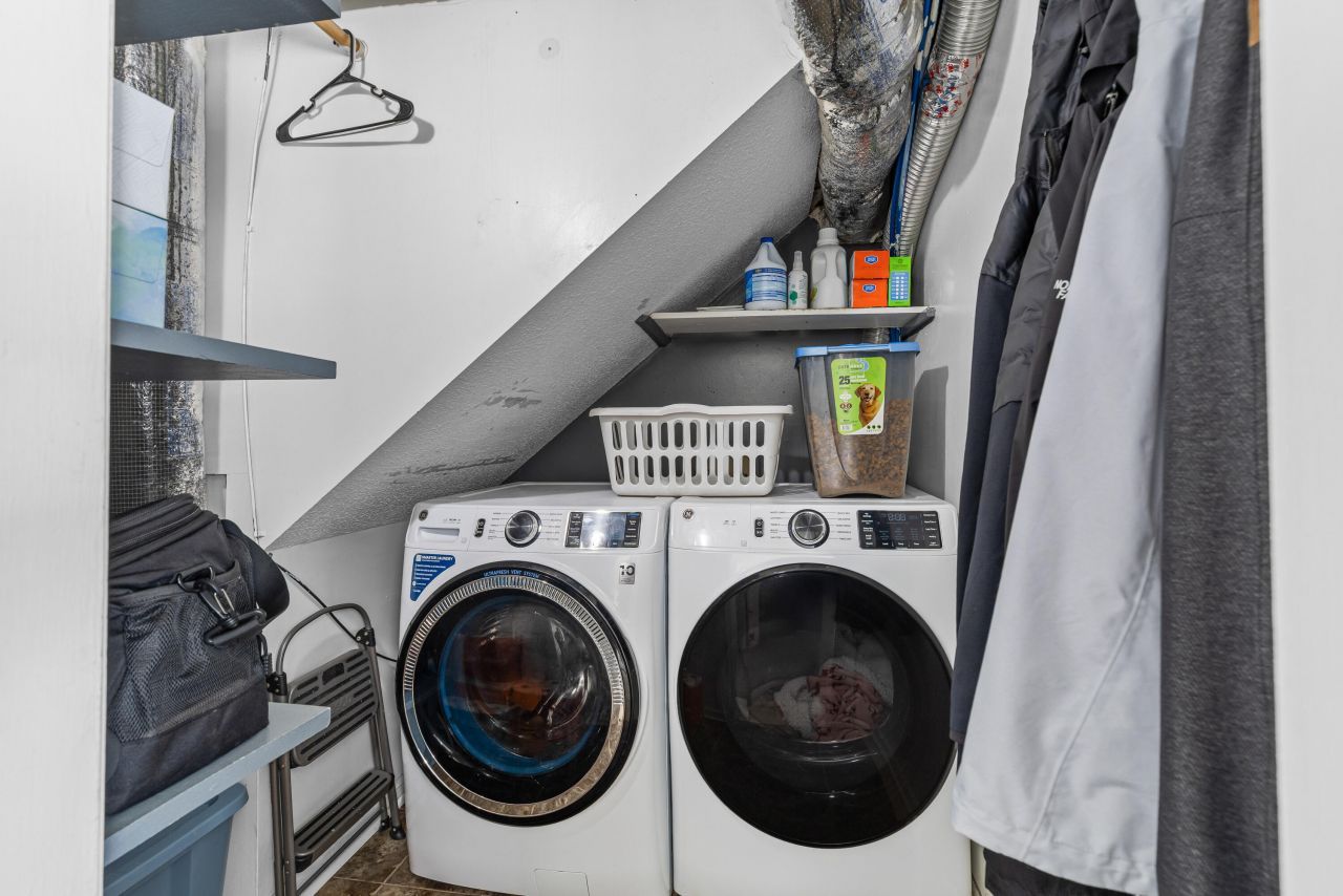 218 Hamlet Road Photo 8