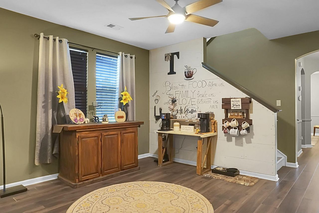 121 Triple Crown Road Photo 14