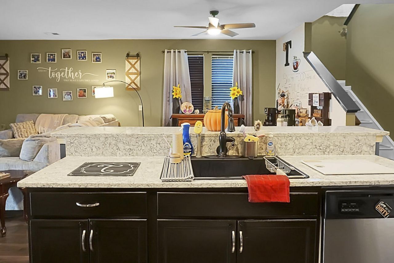 121 Triple Crown Road Photo 17