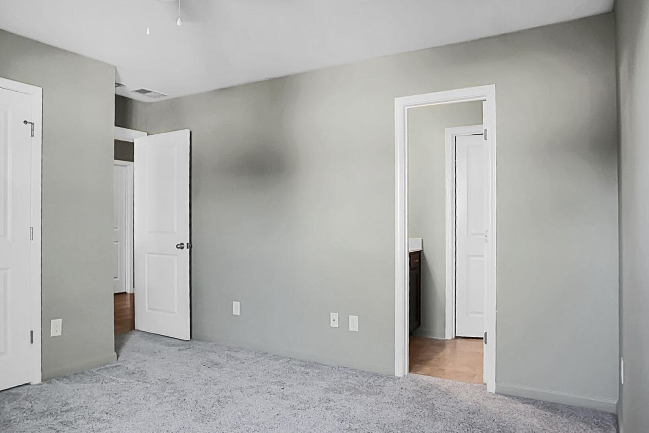 121 Triple Crown Road Photo 36