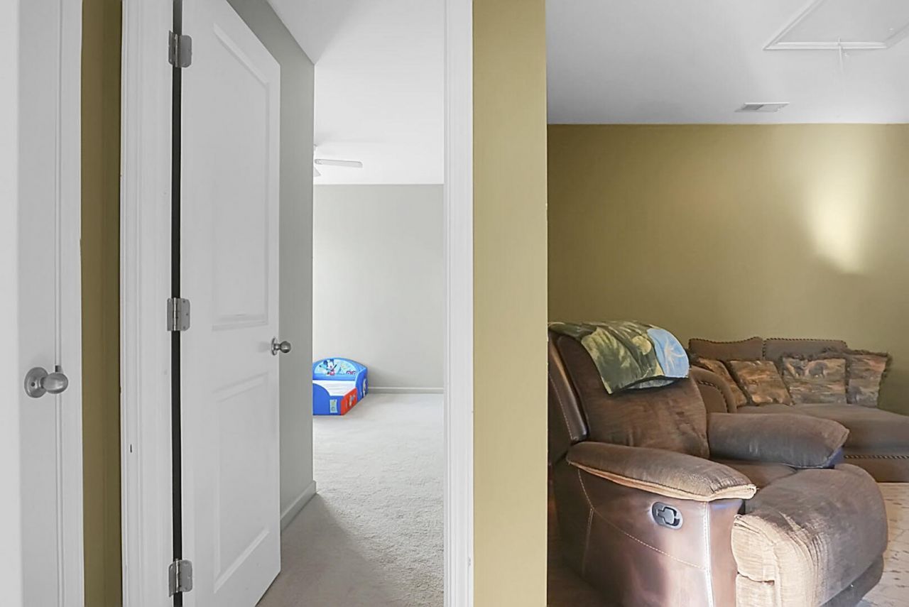 121 Triple Crown Road Photo 39