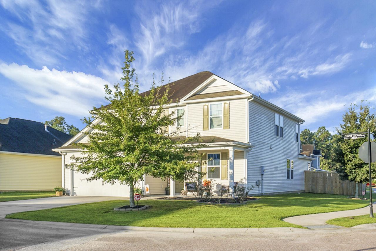 121 Triple Crown Road Photo 4