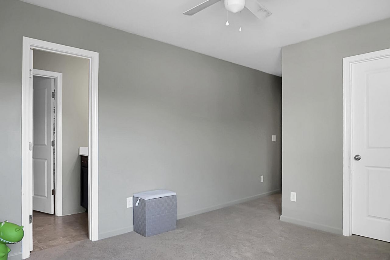 121 Triple Crown Road Photo 41