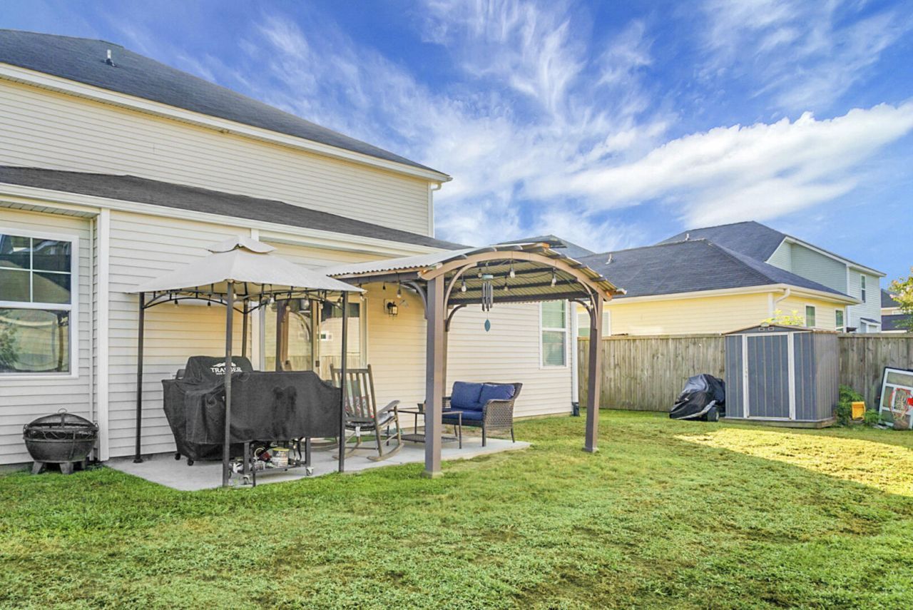 121 Triple Crown Road Photo 51