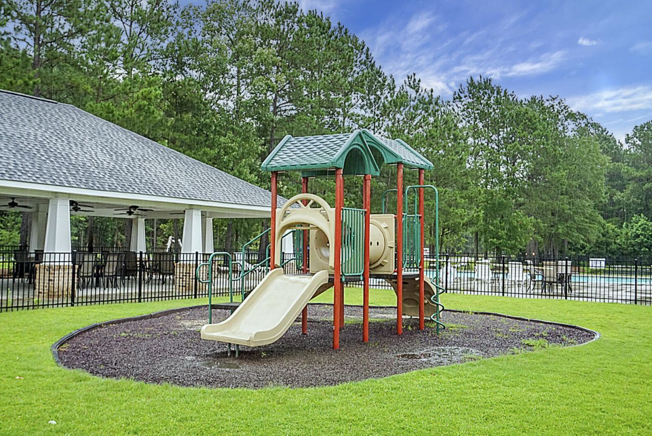 121 Triple Crown Road Photo 58