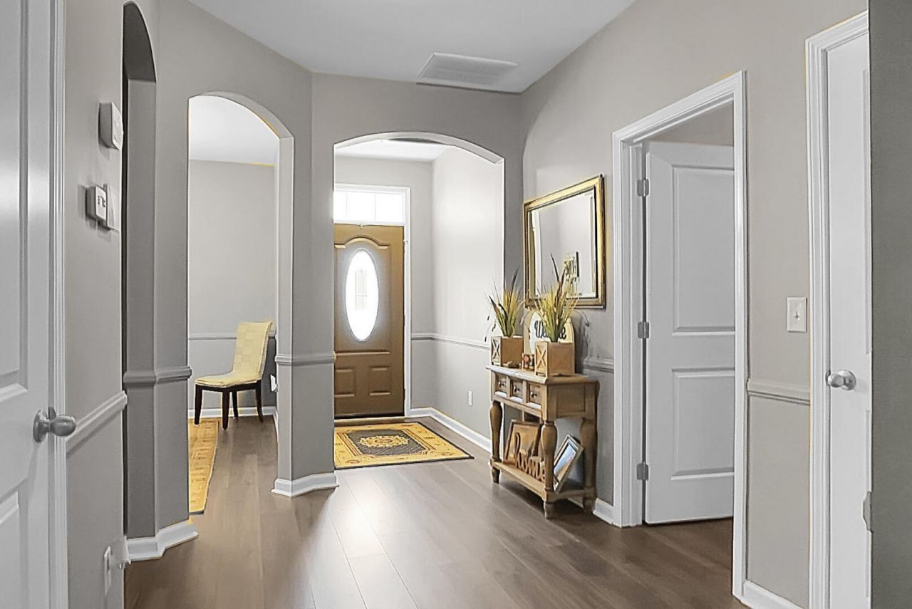 121 Triple Crown Road Photo 7