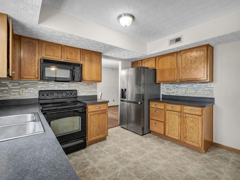 2147 Exemplar Court, Grove City, OH 43123 Photo 15