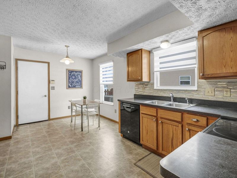 2147 Exemplar Court, Grove City, OH 43123 Photo 16