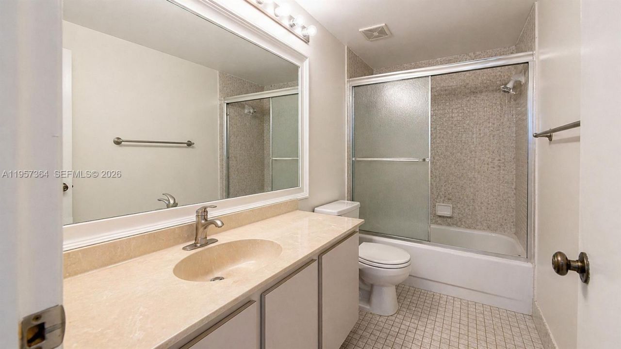 6800 Cypress Rd, Unit 501, Plantation, FL 33317 Photo